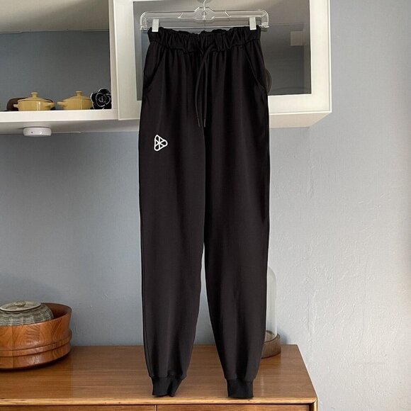 Lululemon Stretch High-Rise Jogger Black - Picture 1 of 10